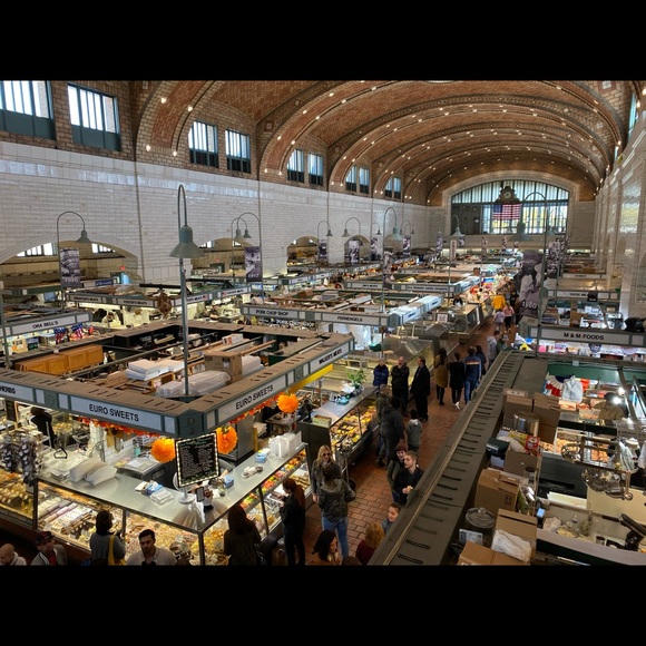 Meet your Posher, Yibo - Picture 1 of 1